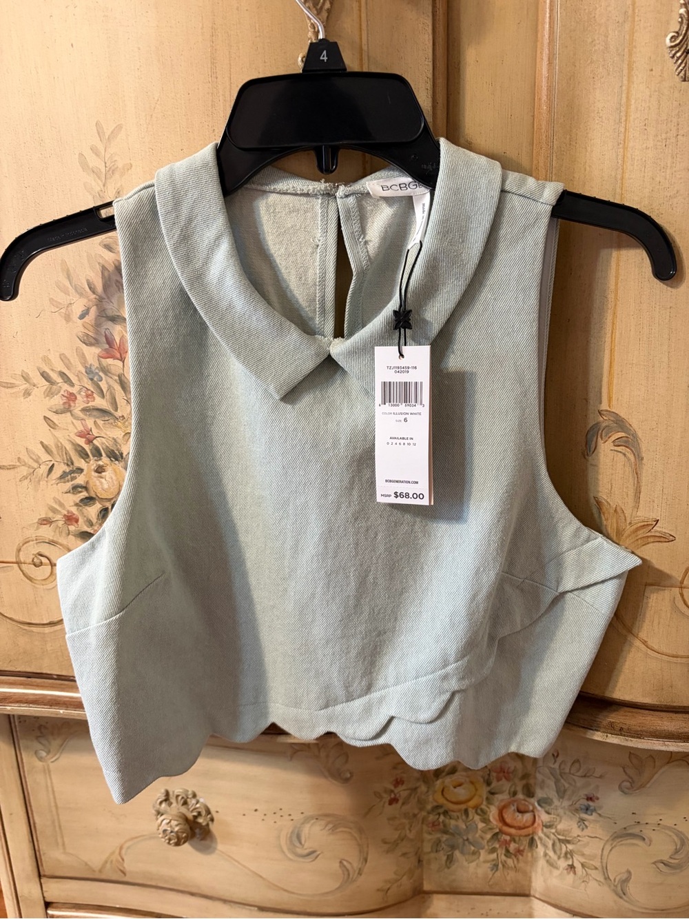 NWT BCBGeneration Sage Green Peter Pan Collar Scallop Hem Crop Top
